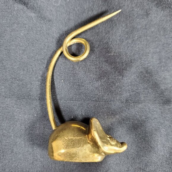 VTG Solid Brass Mouse Note Spike | Mid Century Canadian Brass Desk Paper Spike | - Picture 16 of 16